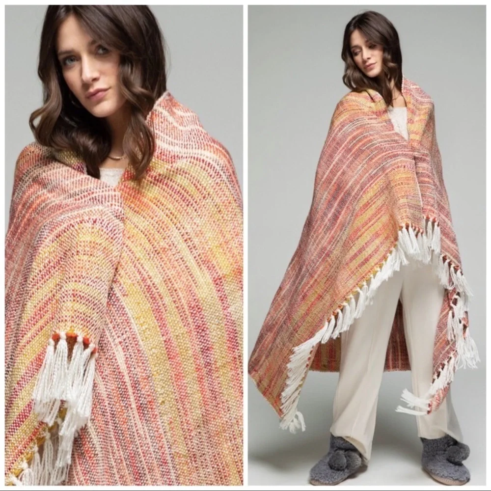 All Seasons Premium Woven Throw